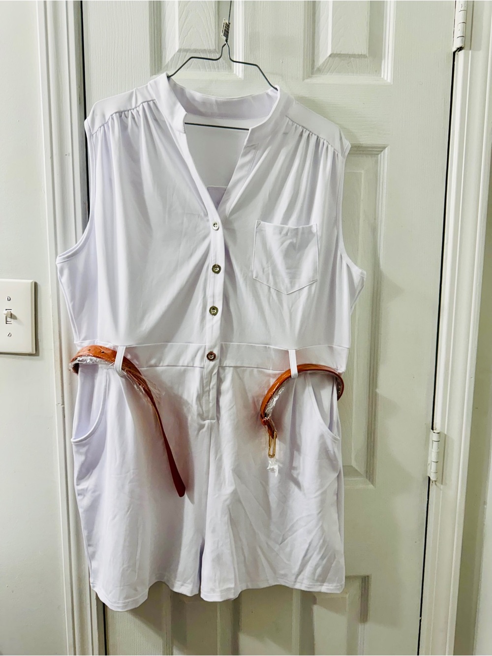 Sleeveless White Button Romper with Pockets. NEW